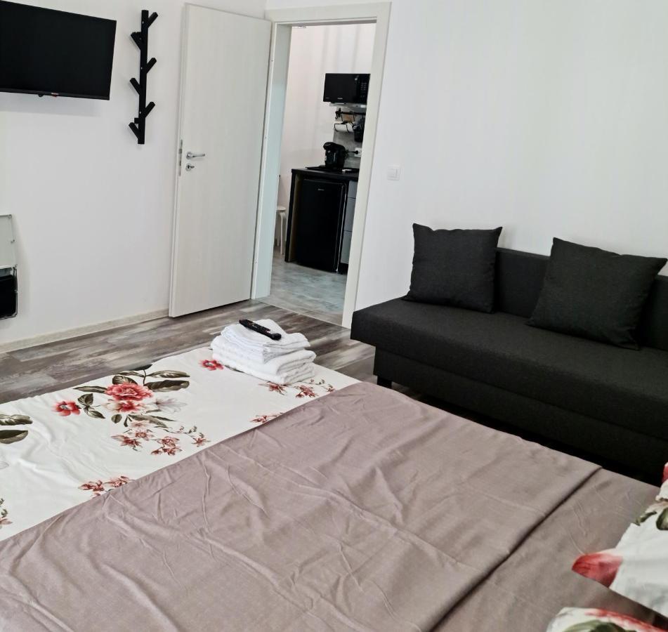 Apartament E'Special No3 Άλμπα Ιούλια Εξωτερικό φωτογραφία